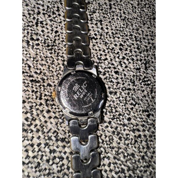 RELIC WET BY FOSSIL ZR11661 WOMENS QUARTZ WRIST WATCH WATER RESISTANT BLACK DIAL - Picture 5 of 5
